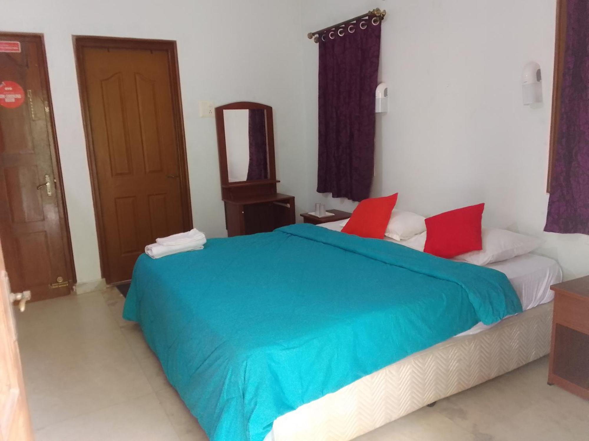 Peaceful Rooms At Pande Residency Patnem Beach Exterior foto